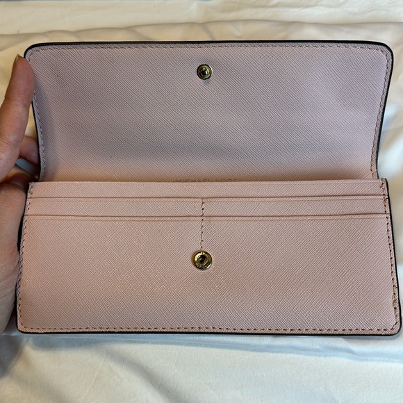 Michael Kors wallet - Picture 4 of 4